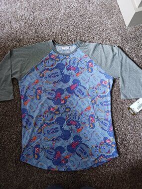 NWT LuLaRoe Women's Mickey & Minnie Mouse shirt L